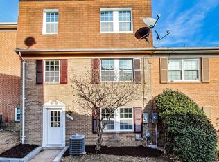 9841 Hagel Cir, Lorton, VA 22079