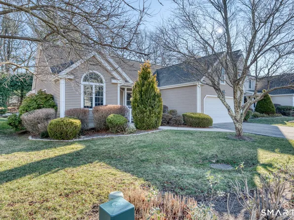 18 Compass Court #18, East Lyme, CT 06357