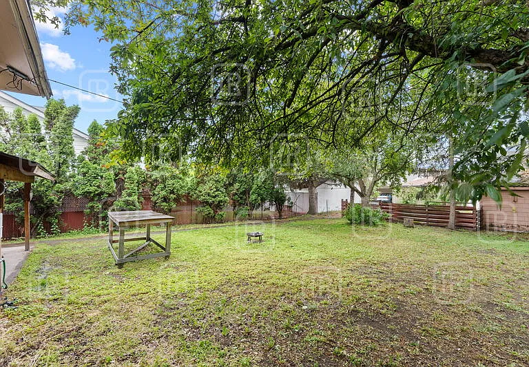 808 E Mission Ave — Photo 38