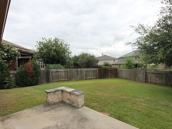 5th image of 188 Orchard Hill Trl