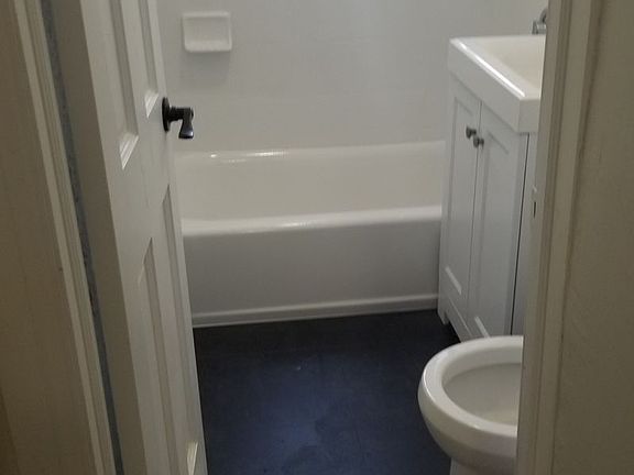 4th image of 562 W 174th St APT 44