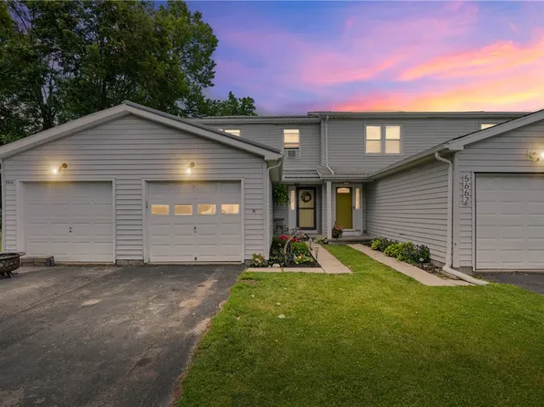 5664 Running Brook Rd, Farmington, NY 14425