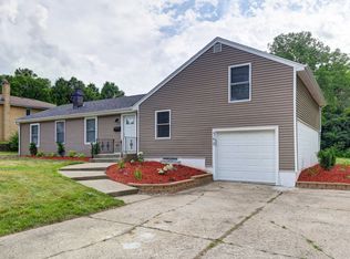 568 S Oak St, Palatine, IL 60067