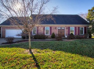 8215 E Heritage Dr, Evansville, IN 47715