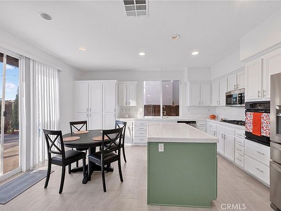 3rd image of 29193 Promenade Rd