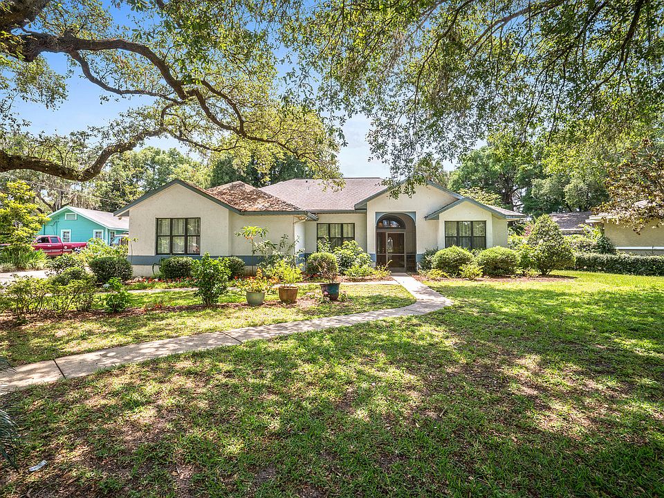 1st image of 12078 Palmetto Ct