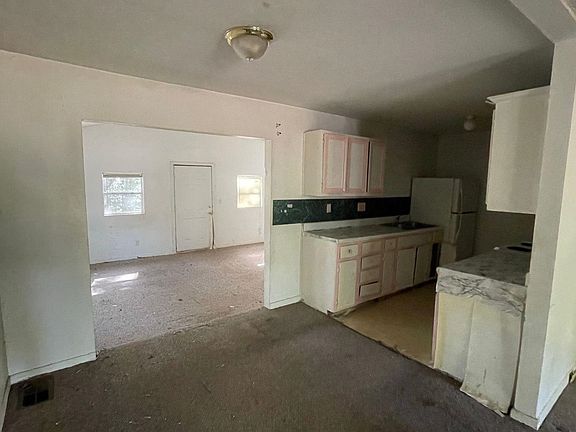 5th image of 1457 Moonstone Way