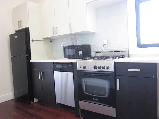 Rented by Simply Brooklyn Realty Inc | media 9
