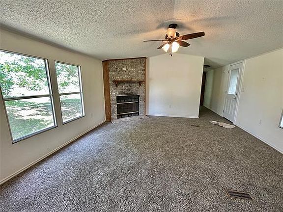 5th image of 6091 Live Oak Dr