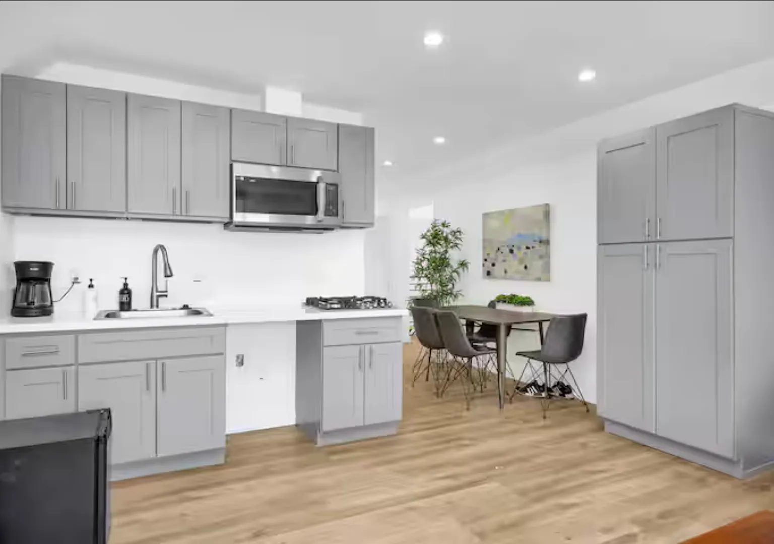 5107 Crenshaw Blvd — Photo 3