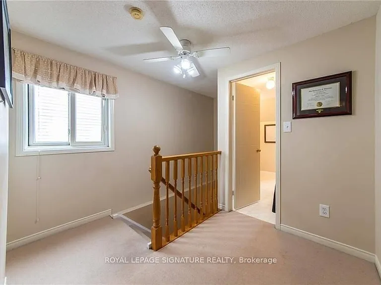 426 Downsview Pl — Photo 6