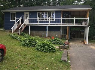 8 Brown Rd, Saratoga Springs, NY 12866