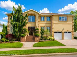 282 Ramona Ave, Staten Island, NY 10312