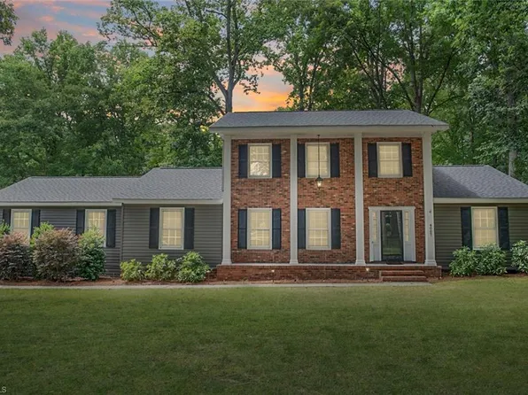 4007 Bradenton Dr, Greensboro, NC 27406
