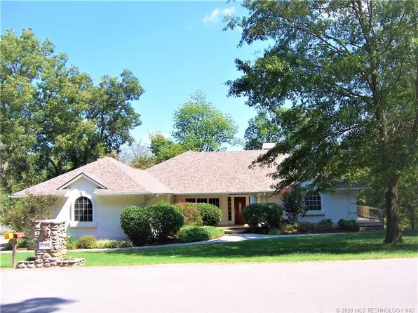 22815 Woodridge Dr, Claremore, OK 74019