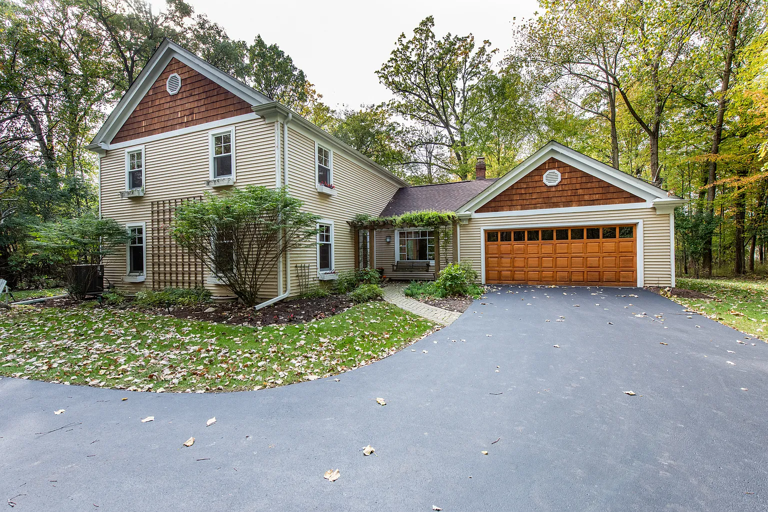 1810 Shore Acres Dr photo 1