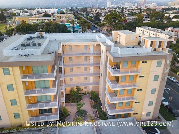 3rd image of 625 S Pacific Ave #206