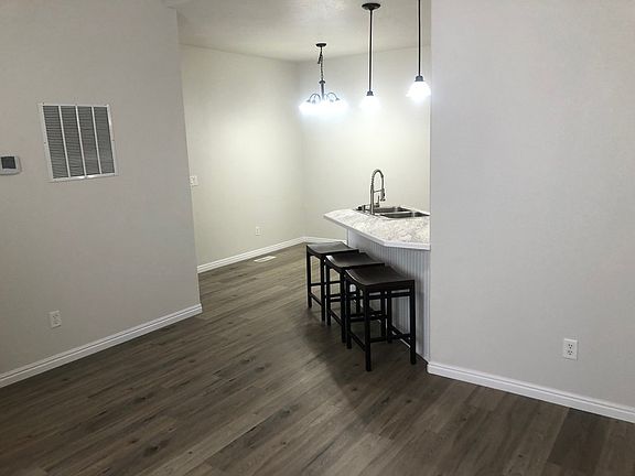 5th image of 34 Mangum Cir Unit 1