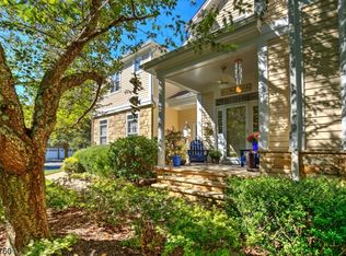 401 Lindabury Ln, Pottersville, NJ 07979