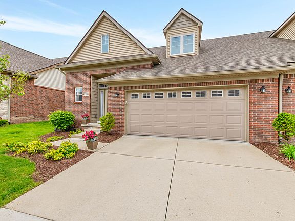 2nd image of 42396 Gateway Dr