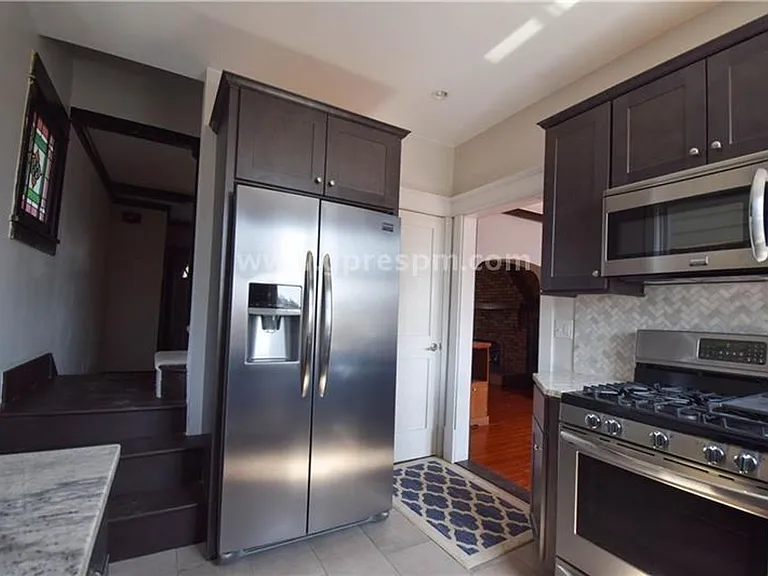 3235 Gaylord Ave — Photo 6