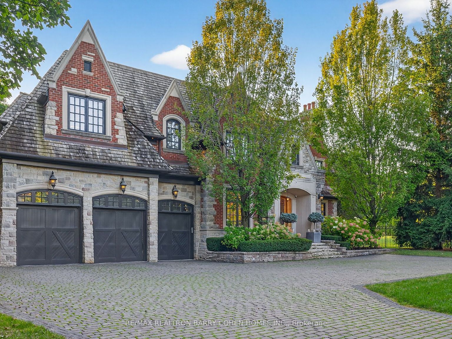 76 Arjay Cres