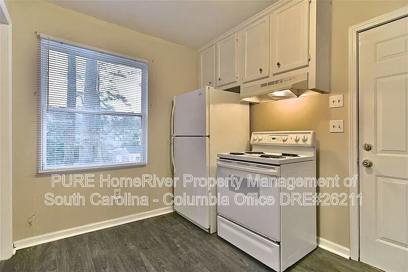 2 bed, 1.0 bath, 696 sqft, $995 — Photo 3