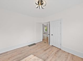 2606 E Kenilworth Pl #2, Milwaukee, WI 53202
