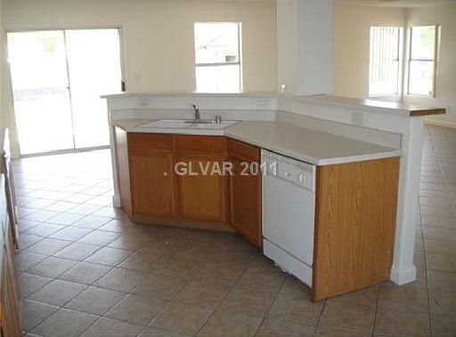 2nd image of 733 Moonlight Mesa Dr