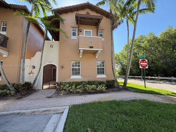 625 SW 146th Ter #901, Hollywood, FL 33027