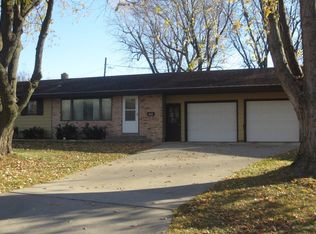 1838 Martin Ave, Carroll, IA 51401
