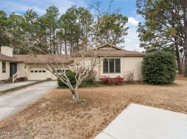 111 Sandham Court, Seven Lakes, NC 27376