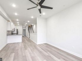 5217 Irving St, Philadelphia, PA