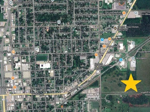 1600 E Cedar St, Angleton, TX 77515