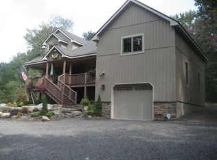 380 Miller Dr, Pocono Pines, PA 18350