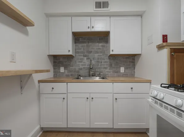 305 Main St, Phoenixville, PA