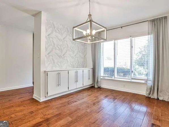 21 Ivy Rdg NE, Atlanta, GA 30342