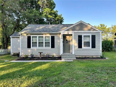 929 N Sycamore St, Ottawa, KS, 66067