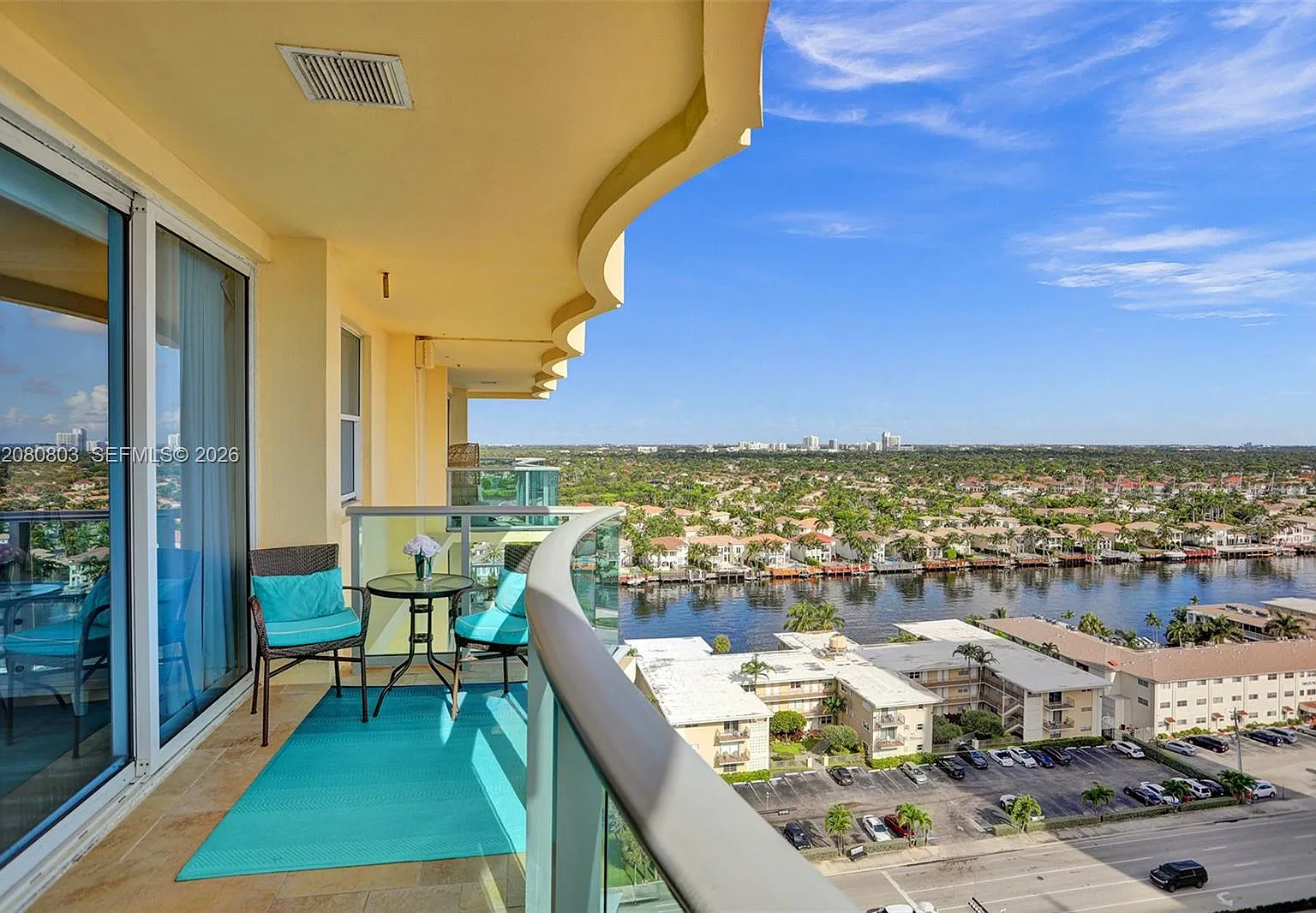 Wave Condo — Photo 4