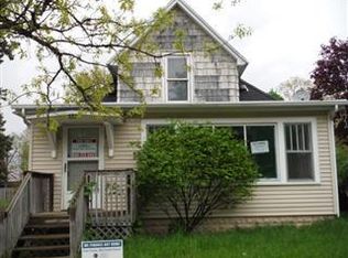 332 7th Ave, Three Rivers, MI 49093