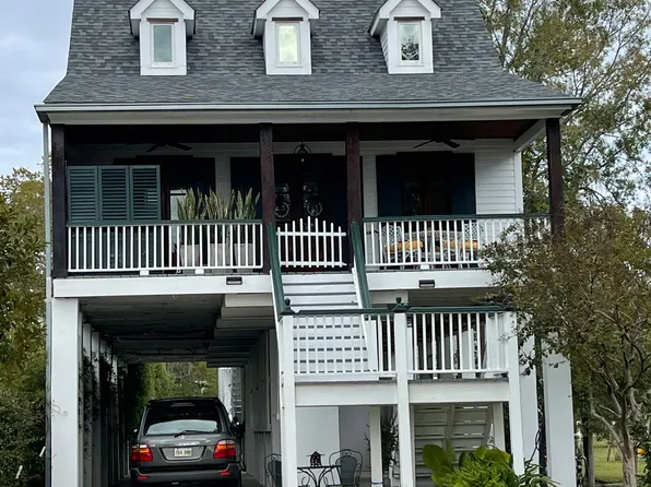 1939 Lakeshore Dr, Mandeville, LA 70448