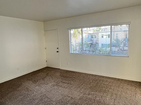 3rd image of 365 Bonair St APT 12