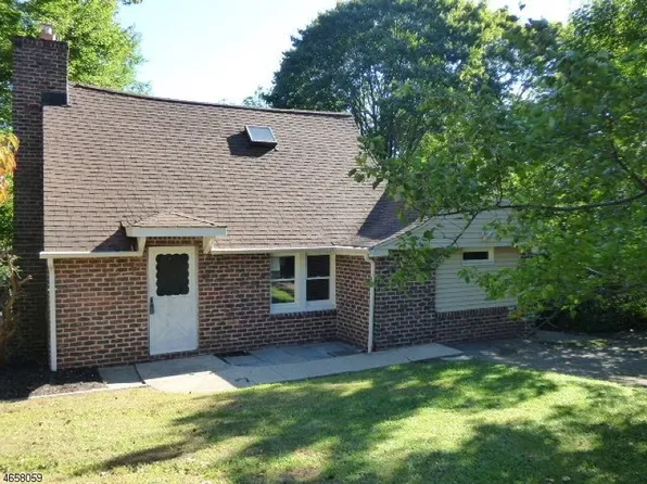 17 Manor House Rd, Budd Lake, NJ 07828