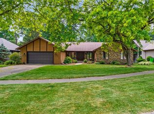 1145 Greensview Dr, Wooster, OH 44691