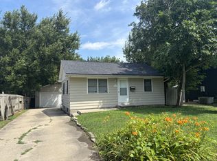 1253 E 28th St, Des Moines, IA 50317