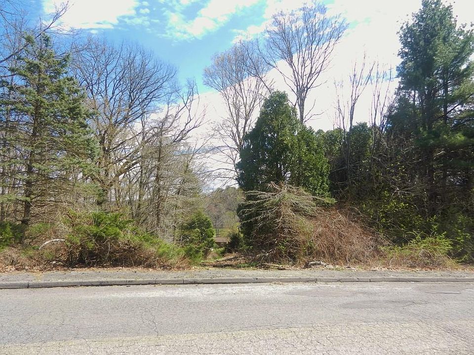 1st image of 328 Desimone Dr