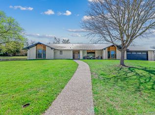 209 Spring Mill Dr, Kerrville, TX 78028