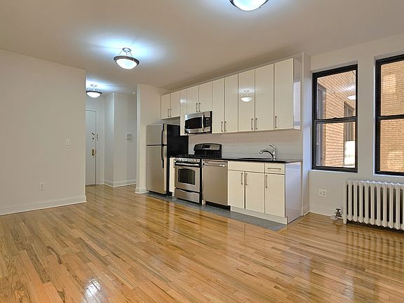 5th image of 660 Fort Washington Ave APT 2C