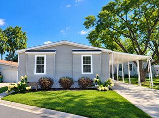 1045 Lake Terrace Rd Unit 247, Elgin, IL 60123