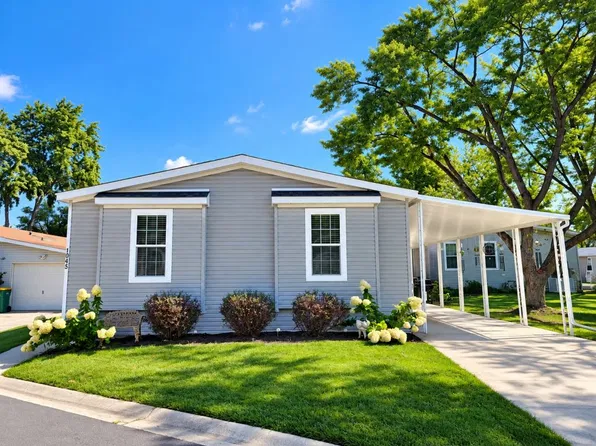 1045 Lake Terrace Rd Unit 247, Elgin, IL 60123